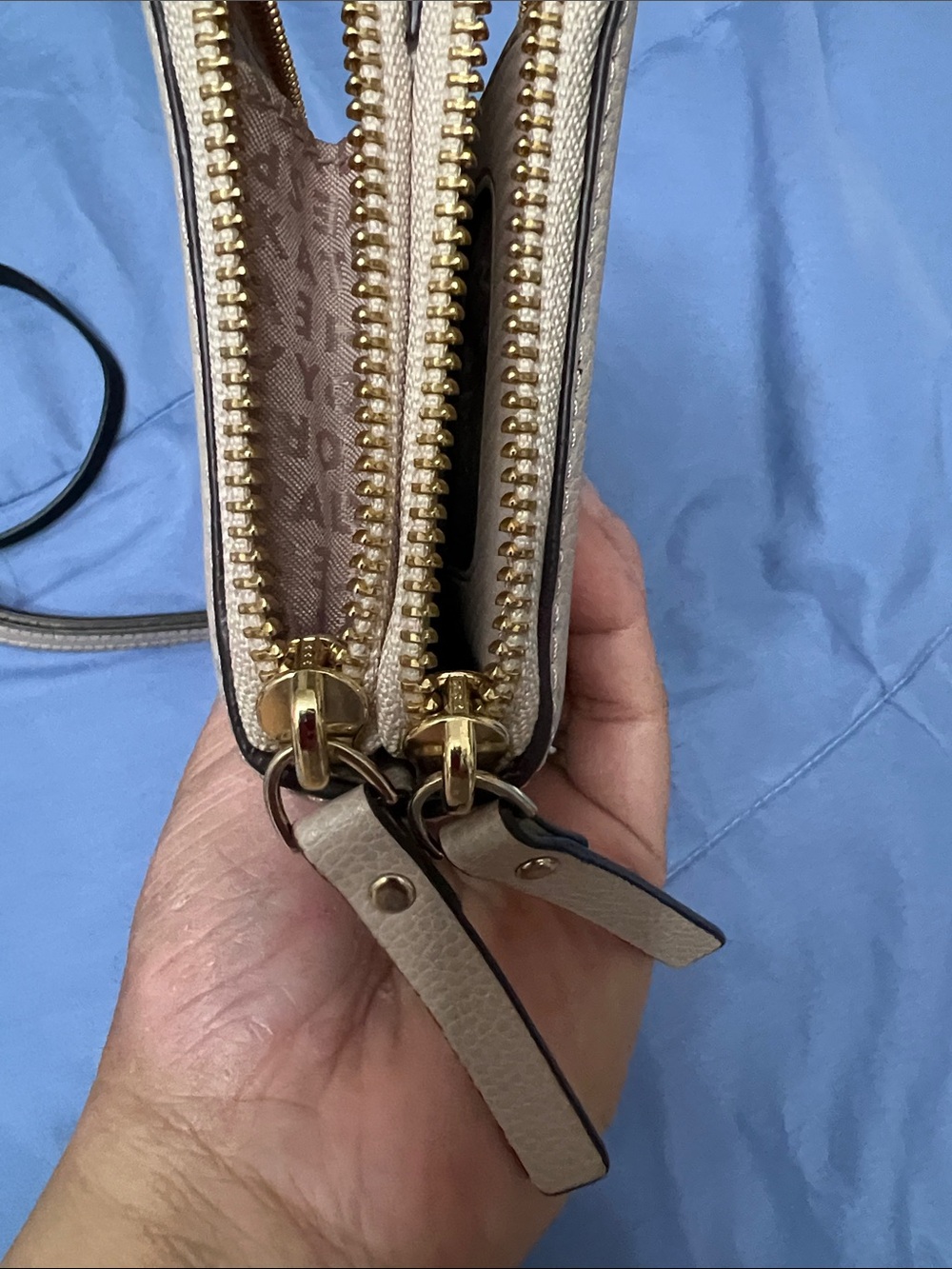 Kate Spade Black Crossbody Wallet and Cream wallet/Wristlet - Picture 6 of 10